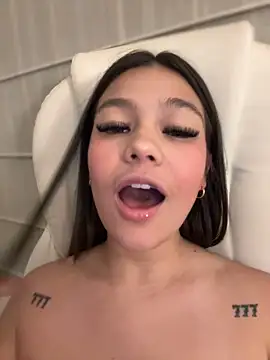 Alyshanon18 online show from 03-23-25, 03:21