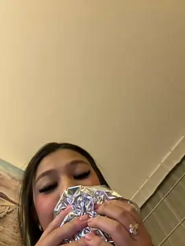 Alyshanon18 online show from 02-27-25, 02:57