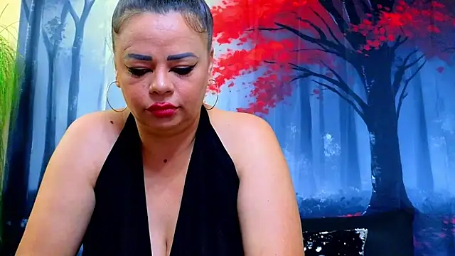 ElizabethEven online show from 10-15-25, 08:39