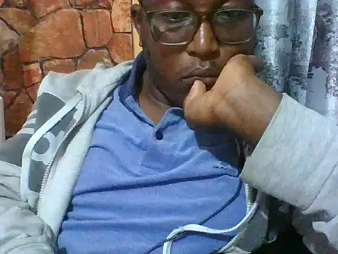 Snapshot of honeyswit chatting on 03-24-26, 08:20 honeyswit online show from 03-24-26, 08:20