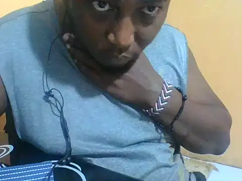 Snapshot of honeyswit chatting on 02-08-26, 09:12 honeyswit online show from 02-08-26, 09:12