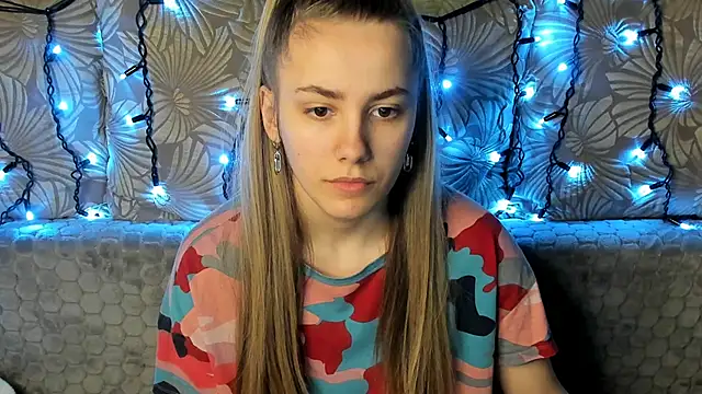 Snapshot of MaggieCake chatting on 01-29-25, 01:58 MaggieCake online show from 01-29-25, 01:58