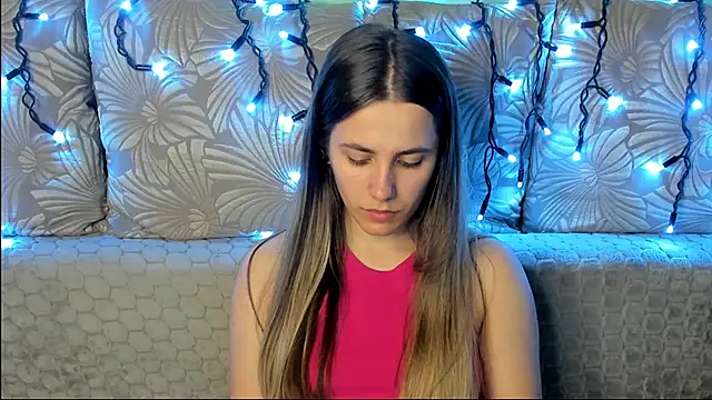 MaggieCake online show from 06-10-26, 02:02