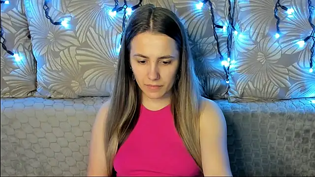 MaggieCake online show from 06-26-26, 01:33