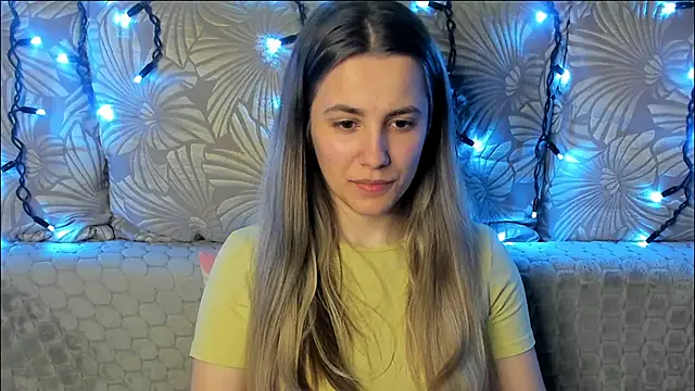MaggieCake online show from 04-21-26, 03:02