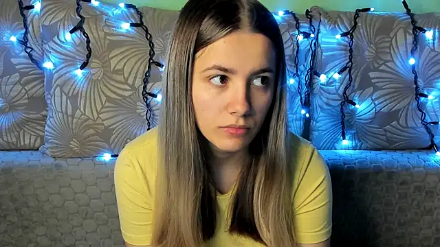 MaggieCake online show from 11-01-25, 04:41