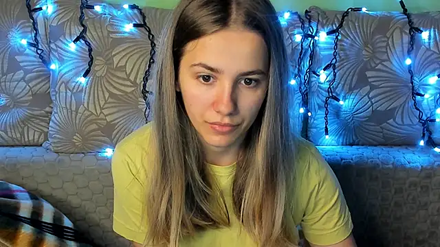 MaggieCake online show from 11-03-25, 03:56