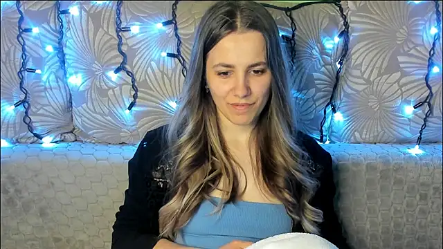 MaggieCake online show from 04-28-26, 02:49