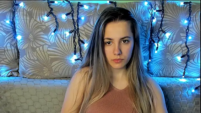 MaggieCake online show from 03-19-26, 01:49