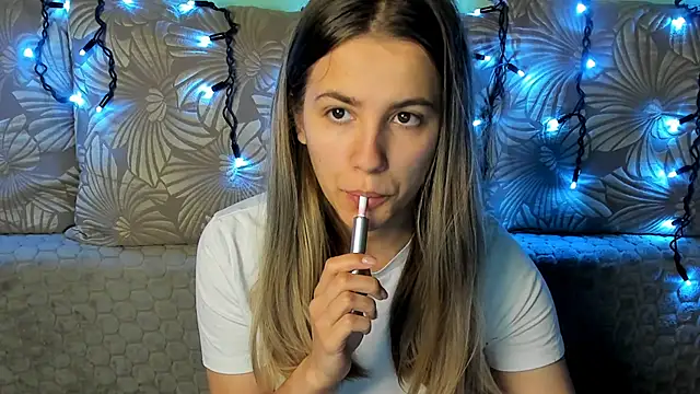 MaggieCake online show from 12-03-25, 05:30