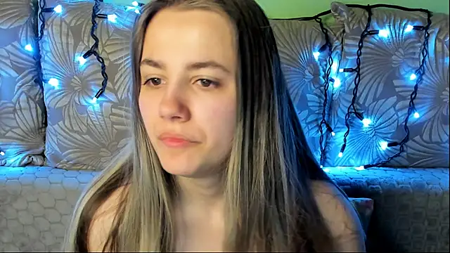 MaggieCake online show from 03-24-26, 02:44