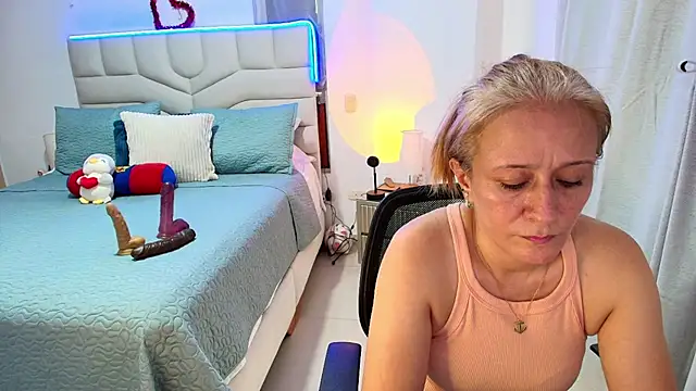Naty Stone online show from 07-16-26, 10:18