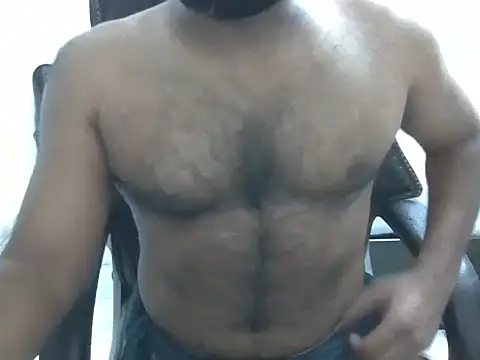 Snapshot of VINU26BLR chatting on 10-28-25, 01:10 VINU26BLR online show from 10-28-25, 01:10