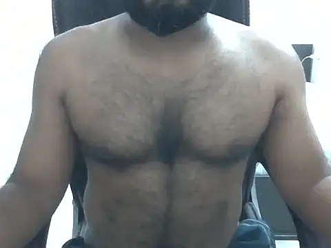 Snapshot of VINU26BLR chatting on 11-05-25, 06:00 VINU26BLR online show from 11-05-25, 06:00