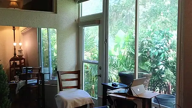 eliberator1777 online show from 06-18-26, 03:06
