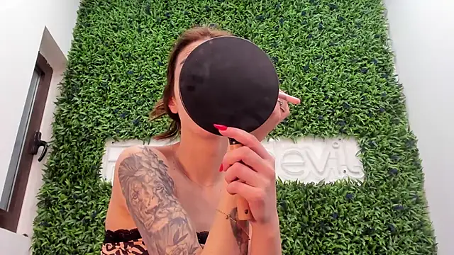 realhotfallingdevil online show from 04-07-26, 04:03