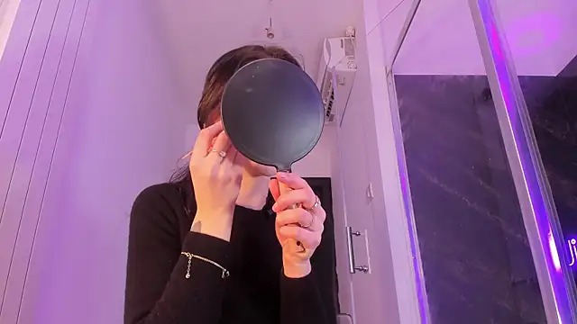 realhotfallingdevil online show from 03-03-26, 04:52