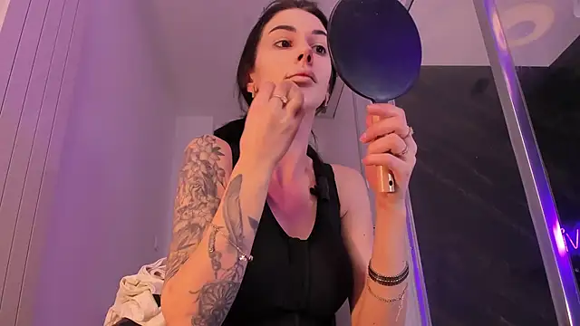 realhotfallingdevil online show from 03-04-26, 05:26