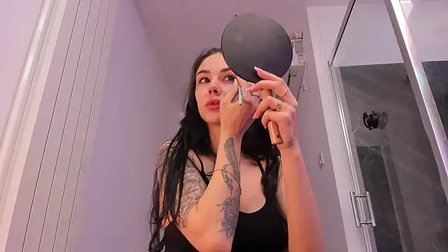 realhotfallingdevil online show from 03-18-26, 05:54