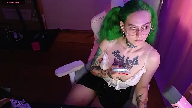 Ginger Stay online show from 05-20-26, 10:34
