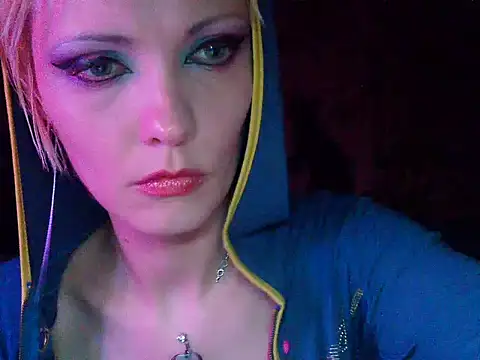 WildMissNiks online show from 02-01-25, 03:18