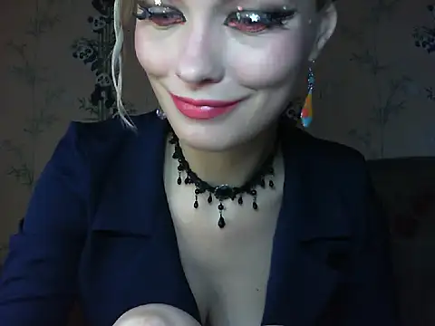 WildMissNiks online show from 05-20-26, 07:38