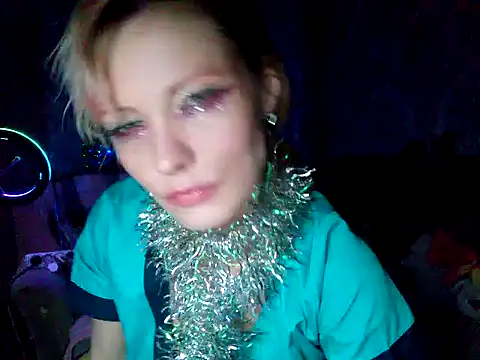 WildMissNiks online show from 12-27-24, 01:28