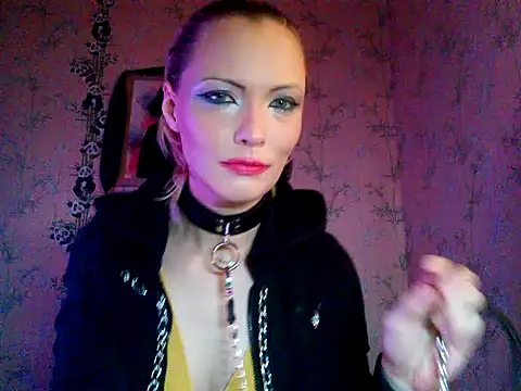 WildMissNiks online show from 11-05-25, 08:28