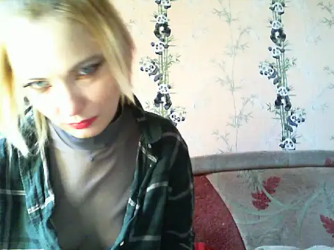 WildMissNiks online show from 05-05-26, 06:49