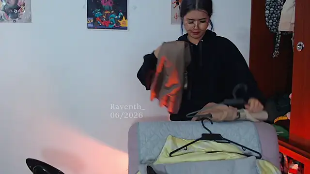 Raventh  online show from 06-06-26, 03:23