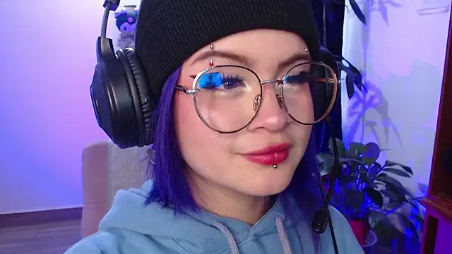 Snapshot of Raventh_ chatting on 09-25-25, 10:38 Raventh  online show from 09-25-25, 10:38