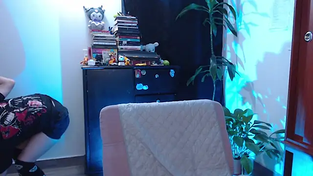 Snapshot of Raventh_ chatting on 09-23-25, 10:39 Raventh  online show from 09-23-25, 10:39