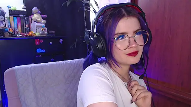 Snapshot of Raventh_ chatting on 09-29-25, 07:41 Raventh  online show from 09-29-25, 07:41