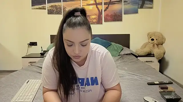 adelline online show from 03-30-26, 08:32