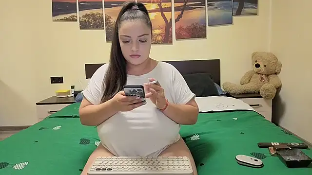 adelline online show from 03-25-26, 09:35