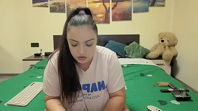 adelline online show from 03-31-26, 08:55