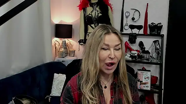 crystaLUX online show from 03-10-25, 06:49