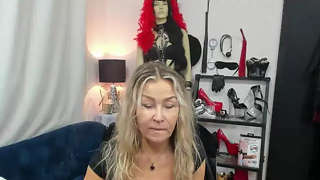 crystaLUX online show from 10-17-25, 05:55