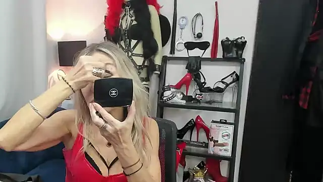 crystaLUX online show from 12-16-25, 05:33