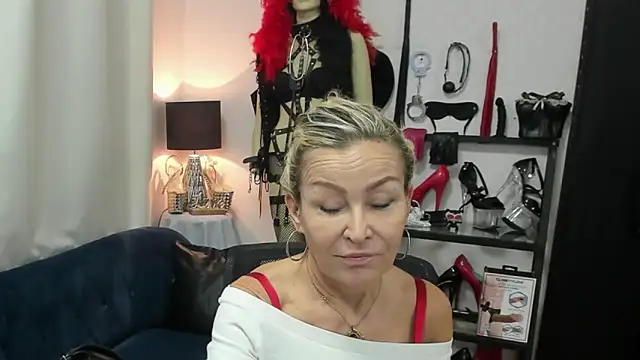 crystaLUX online show from 06-10-26, 04:24