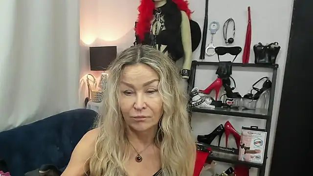 crystaLUX online show from 12-19-25, 05:10