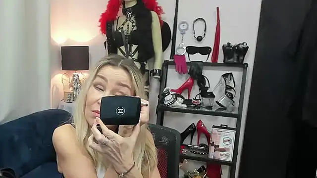 crystaLUX online show from 02-17-26, 05:49