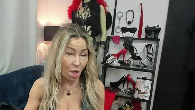 crystaLUX online show from 02-23-26, 05:30