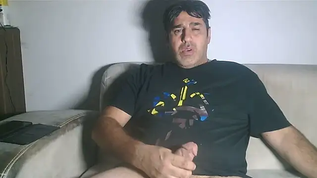 Snapshot of CORONALD chatting on 10-19-25, 03:04 CORONALD online show from 10-19-25, 03:04