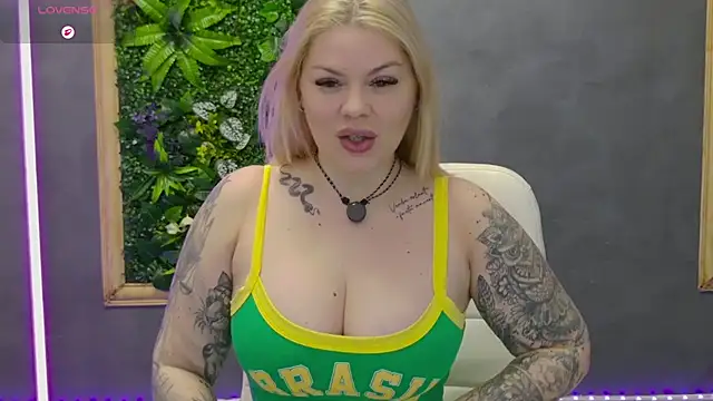 Raven Luna online show from 03-20-26, 05:19