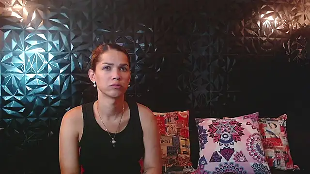 PINK  LOLA1 online show from 04-14-26, 08:25