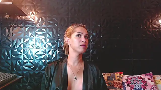 PINK  LOLA1 online show from 05-22-26, 10:52