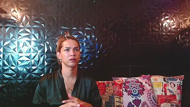 PINK  LOLA1 online show from 06-11-26, 12:32