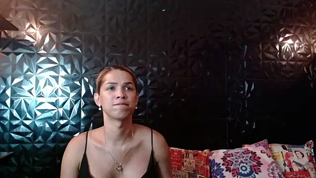 PINK  LOLA1 online show from 06-11-26, 08:50