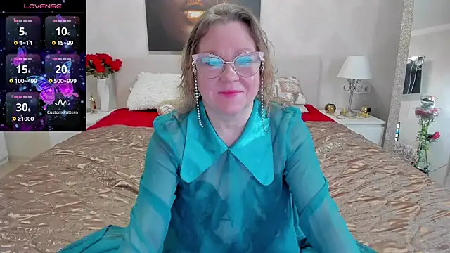 Snapshot of katysako chatting on 01-25-25, 02:58 katysako online show from 01-25-25, 02:58